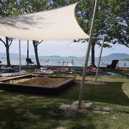 House / Annamaria 80m From * Balatonfenyves