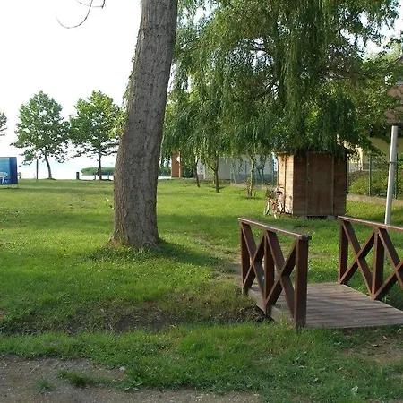 Holiday House / Ferienhaus Annamaria 80m From Beach * 鲍洛通费尼韦什